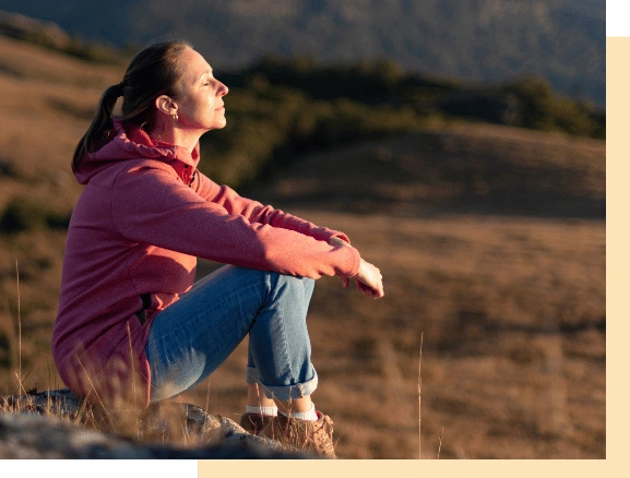 A person smiling and engaging with life, symbolizing recovery from depression through psychiatric diagnostics and medication support.